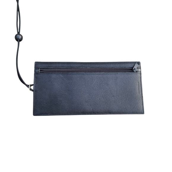 Fossil Genuine Leather Black Anti Theft Neck Travel Wallet Passport Holder - Picture 2 of 11